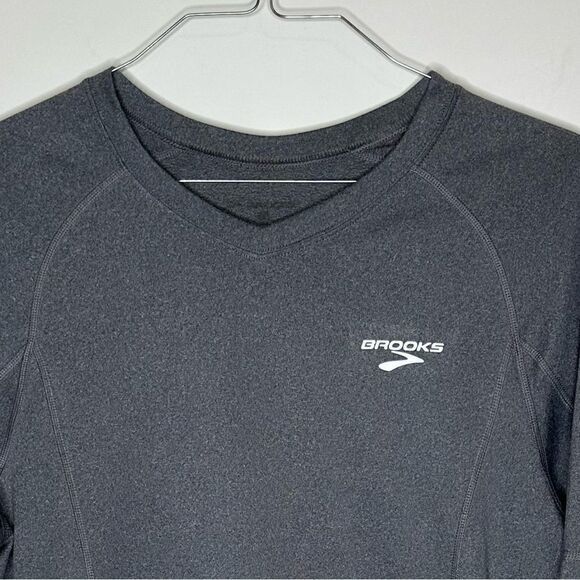 Brooks Medium Athleisure Outdoor Running Shirt Dark Gray Size Medium - Picture 2 of 6